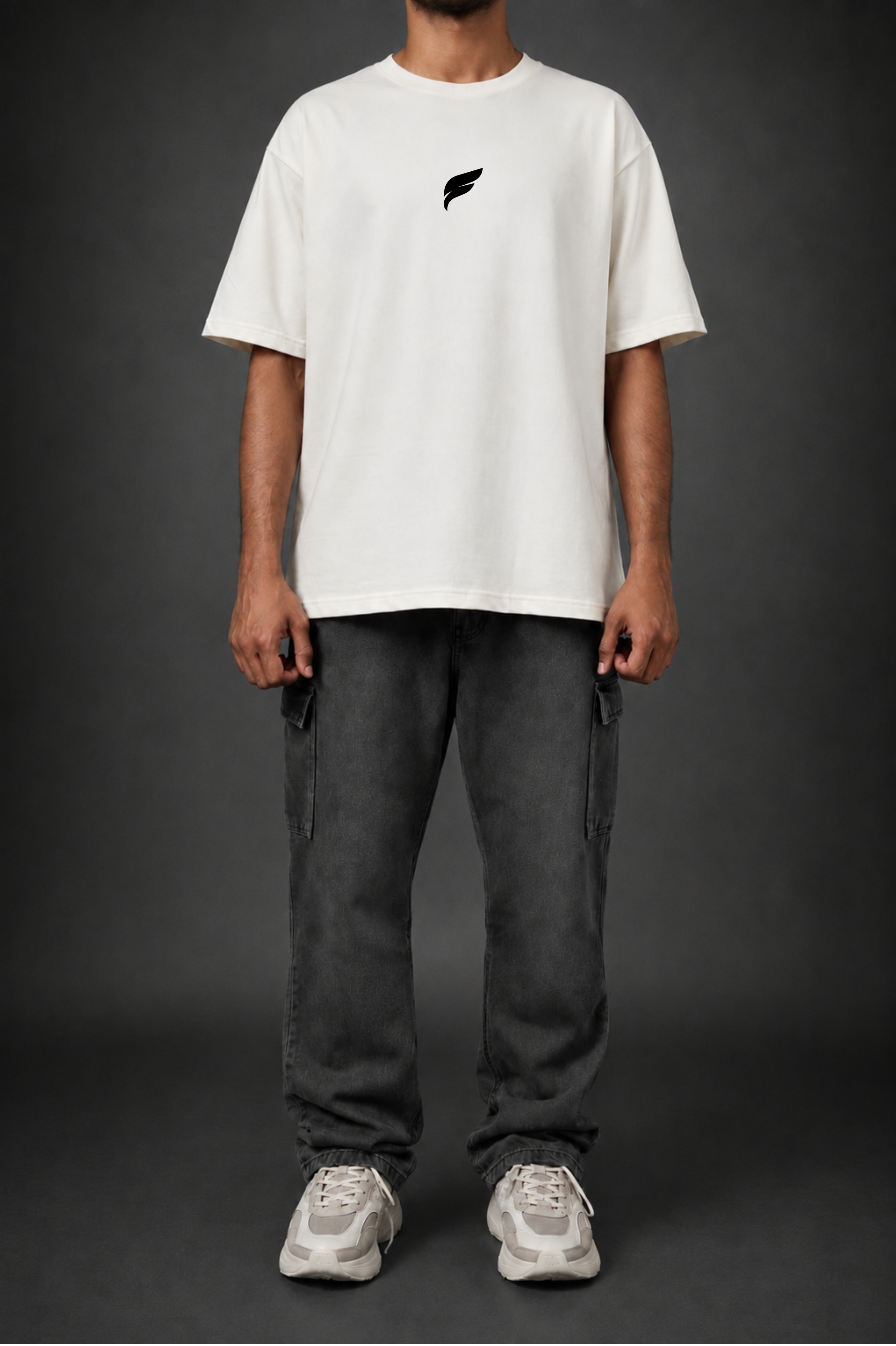 SOLIDS - White Oversized T-shirt